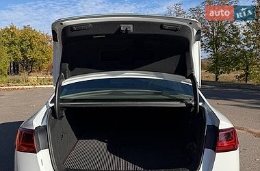 Седан Audi A6 2015 в Червоному Донці