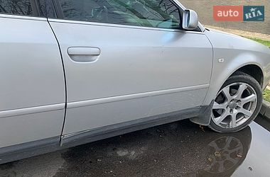Седан Audi A6 2001 в Городке