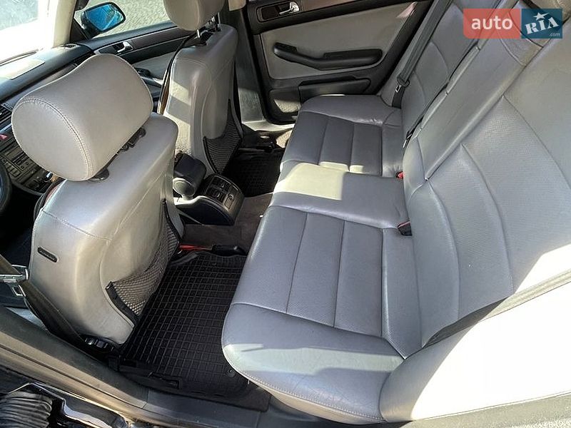 Седан Audi A6 1998 в Черновцах