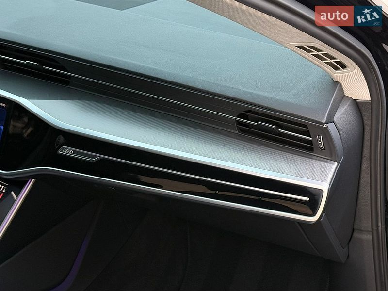 Седан Audi A6 2022 в Тернополе