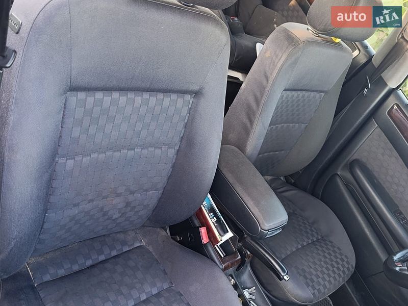 Седан Audi A6 2000 в Броварах