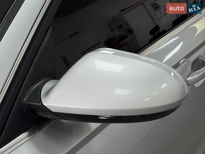 Седан Audi A6 2012 в Киеве