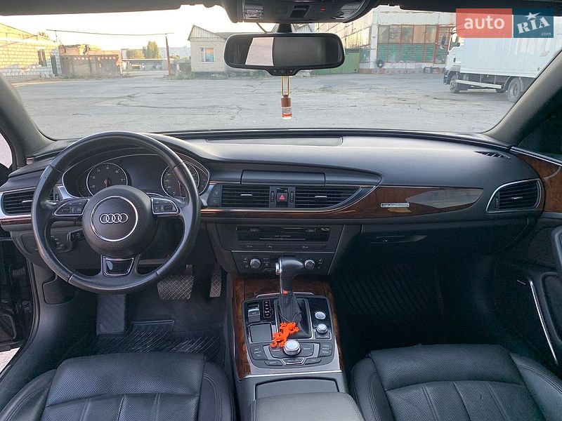 Седан Audi A6 2013 в Ровно