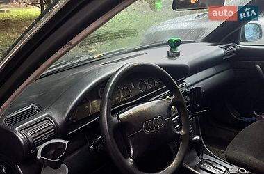 Седан Audi A6 1996 в Полтаве