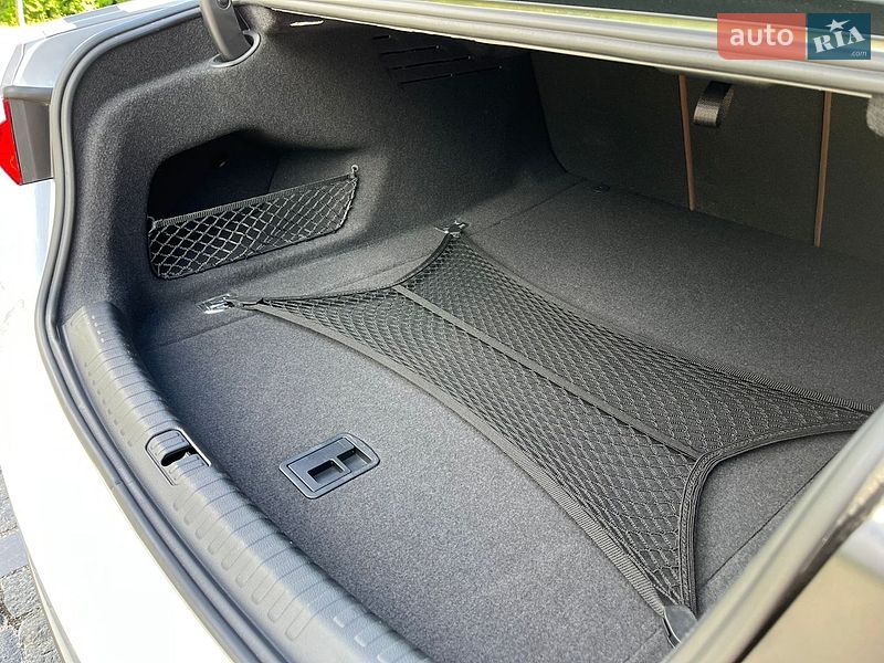 Седан Audi A6 2020 в Києві