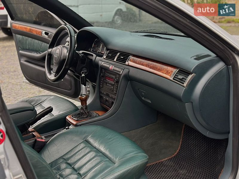 Седан Audi A6 1998 в Жовкве