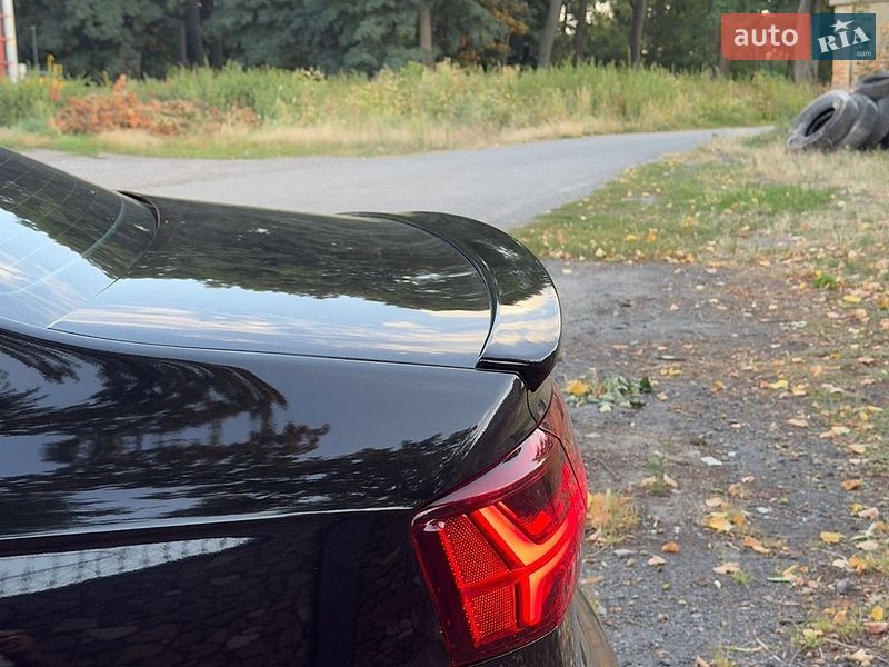 Седан Audi A6 2015 в Звягеле
