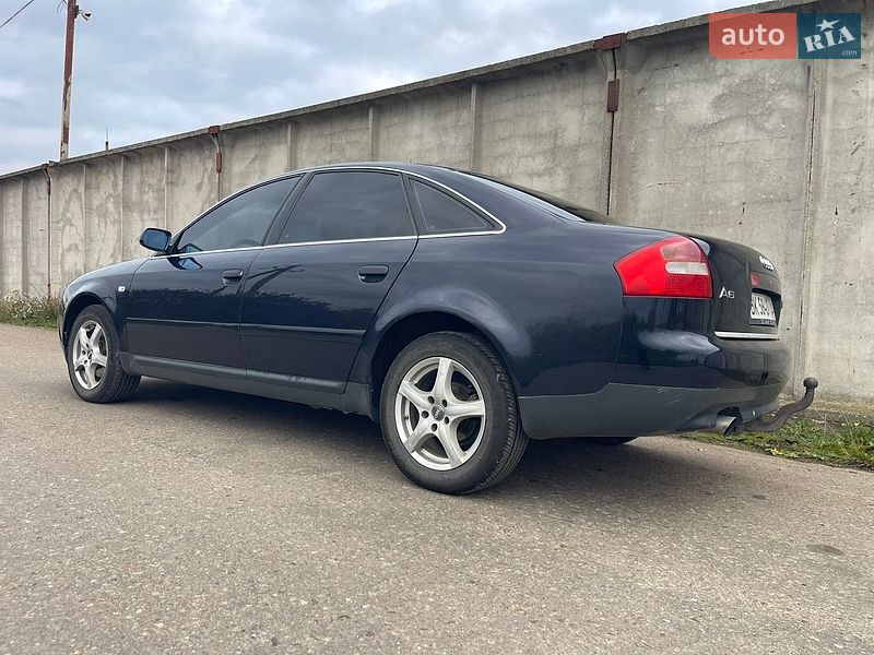 Седан Audi A6 2001 в Сарнах