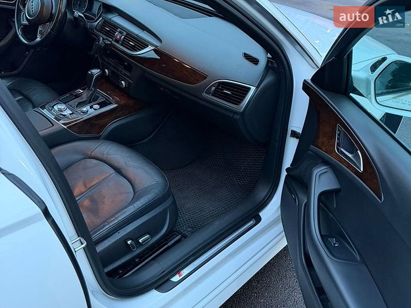 Седан Audi A6 2015 в Киеве