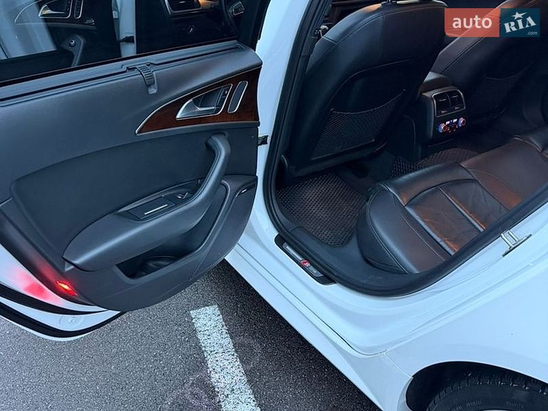 Седан Audi A6 2015 в Киеве