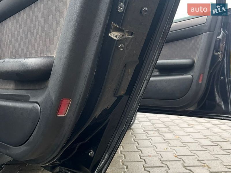 Седан Audi A6 2002 в Хотині