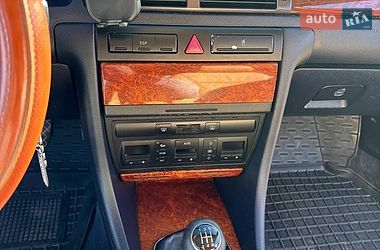 Универсал Audi A6 2002 в Долине