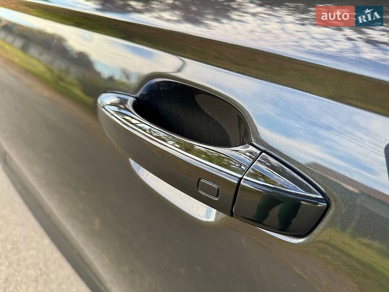Седан Audi A6 2014 в Киеве