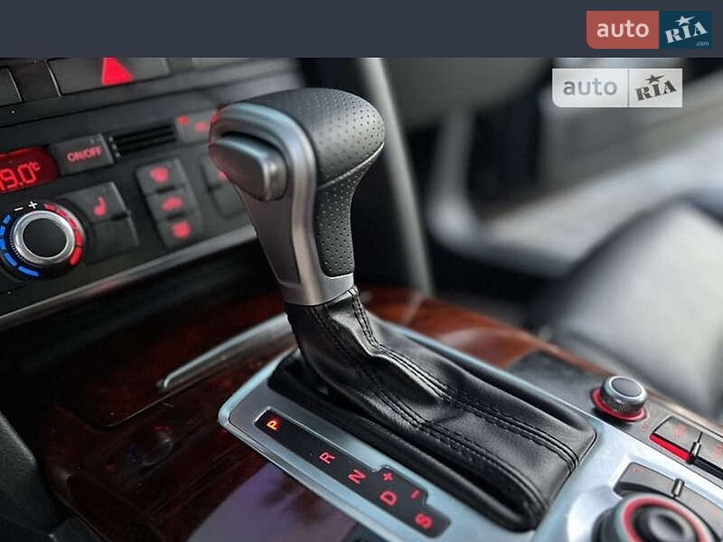 Седан Audi A6 2010 в Новгород-Сіверському