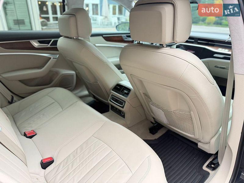 Седан Audi A6 2022 в Киеве