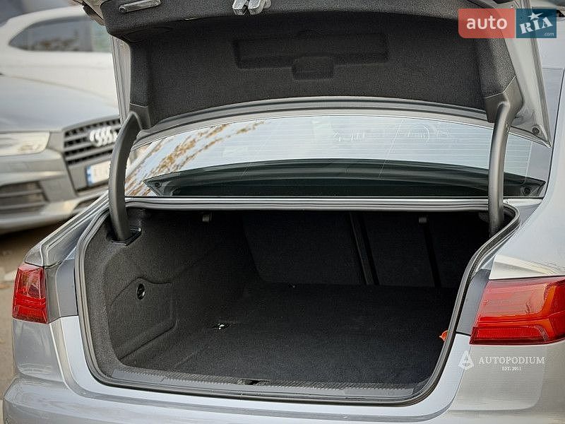 Седан Audi A6 2015 в Киеве