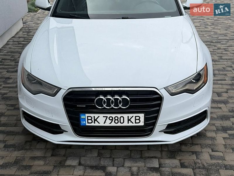 Седан Audi A6 2014 в Ровно