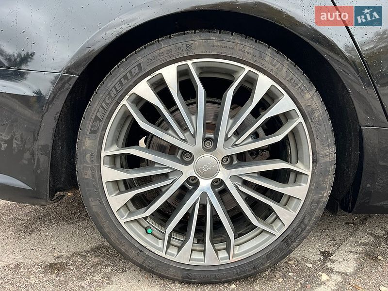 Седан Audi A6 2016 в Старому Самборі