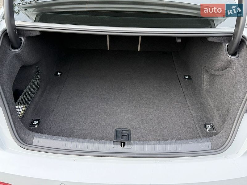 Седан Audi A6 2019 в Дніпрі