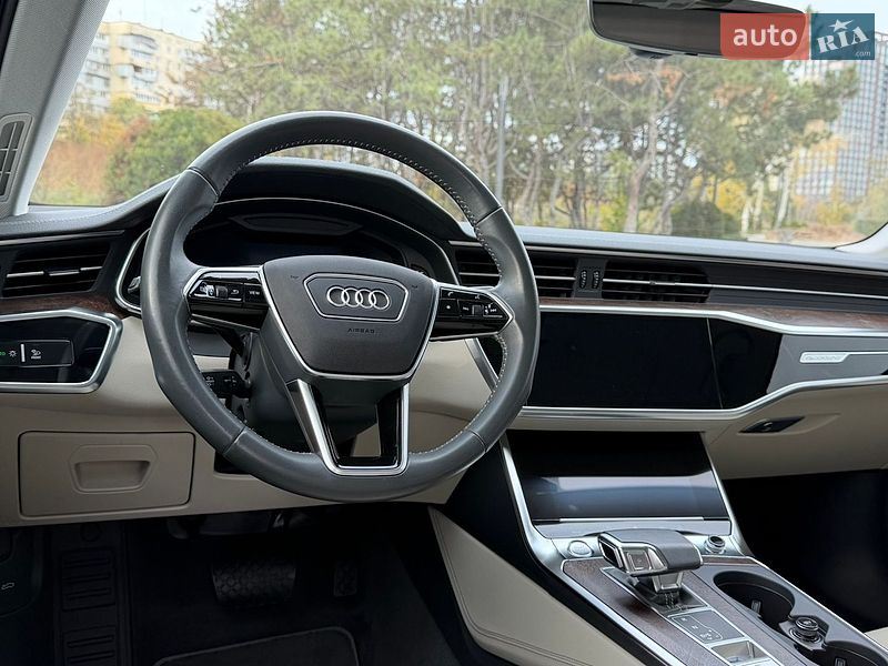 Седан Audi A6 2019 в Днепре