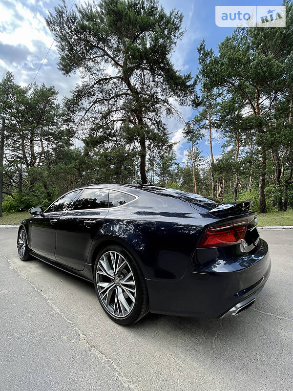 Лифтбек Audi A7 Sportback 2015 в Киеве