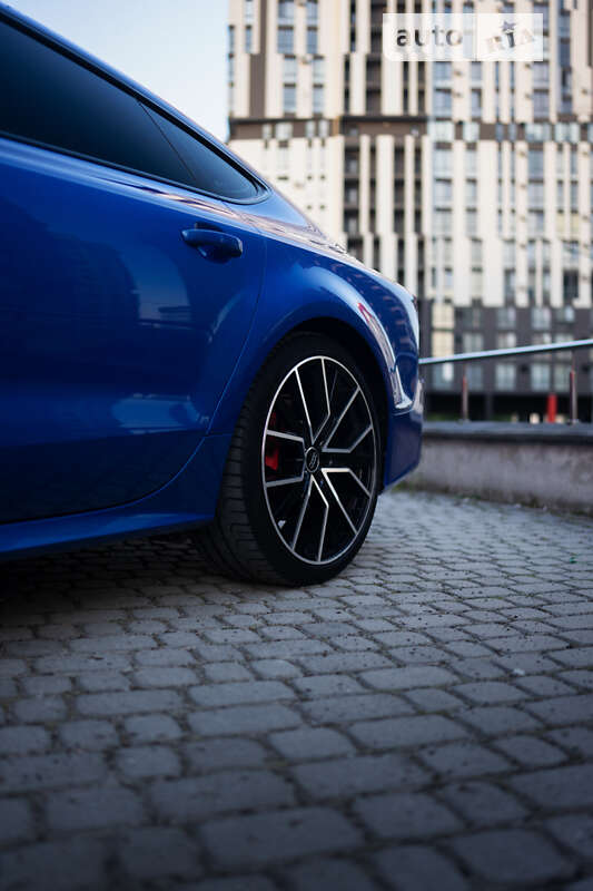 Лифтбек Audi A7 Sportback 2015 в Львове