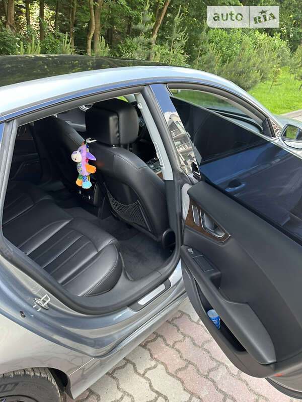 Лифтбек Audi A7 Sportback 2013 в Львове