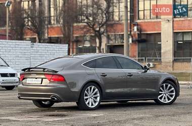 Лифтбек Audi A7 Sportback 2011 в 