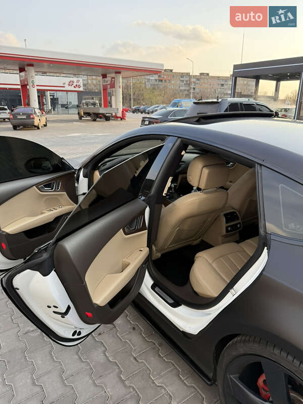 Ліфтбек Audi A7 Sportback 2012 в Кривому Розі