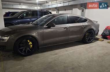 Лифтбек Audi A7 Sportback 2010 в 