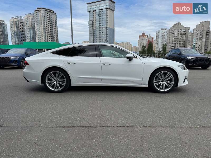 Лифтбек Audi A7 Sportback 2021 в Киеве