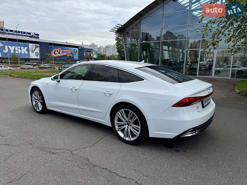 Лифтбек Audi A7 Sportback 2021 в Киеве