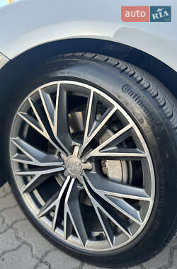 Лифтбек Audi A7 Sportback 2015 в 