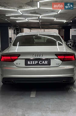 Лифтбек Audi A7 Sportback 2011 в 
