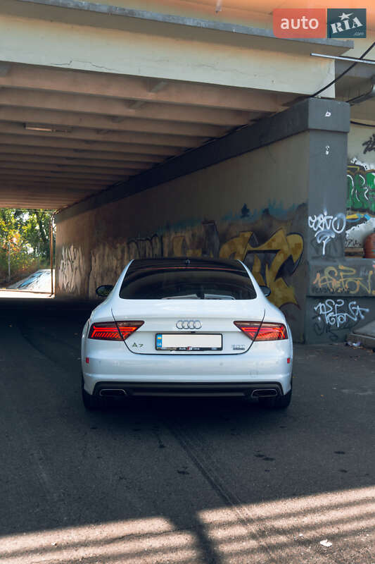 Лифтбек Audi A7 Sportback 2015 в Киеве