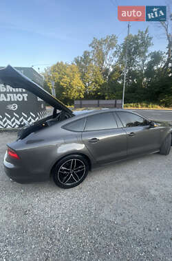 Лифтбек Audi A7 Sportback 2012 в 