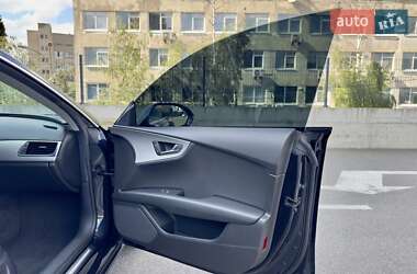 Лифтбек Audi A7 Sportback 2011 в 