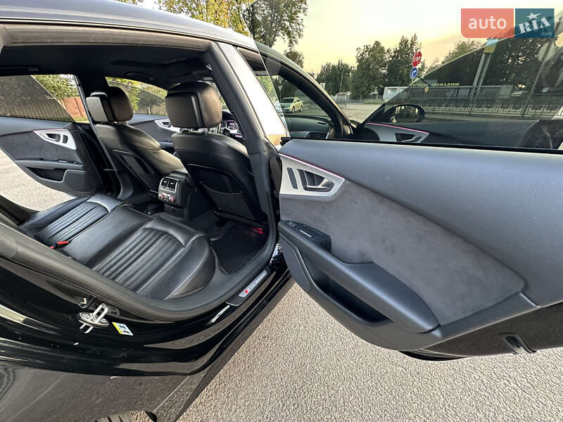 Лифтбек Audi A7 Sportback 2016 в Первомайске