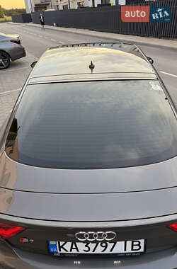 Лифтбек Audi A7 Sportback 2011 в 