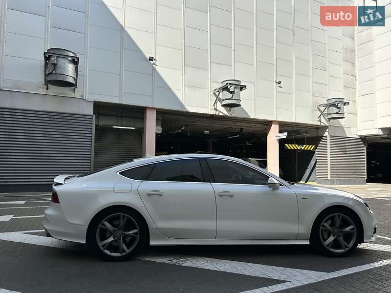Лифтбек Audi A7 Sportback 2014 в Киеве