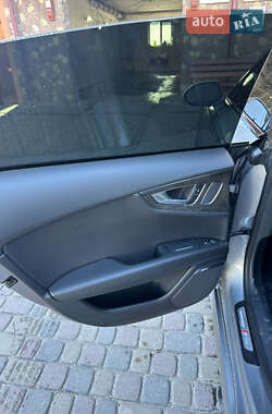 Лифтбек Audi A7 Sportback 2017 в 