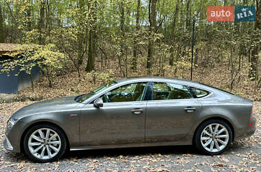 Лифтбек Audi A7 Sportback 2012 в 