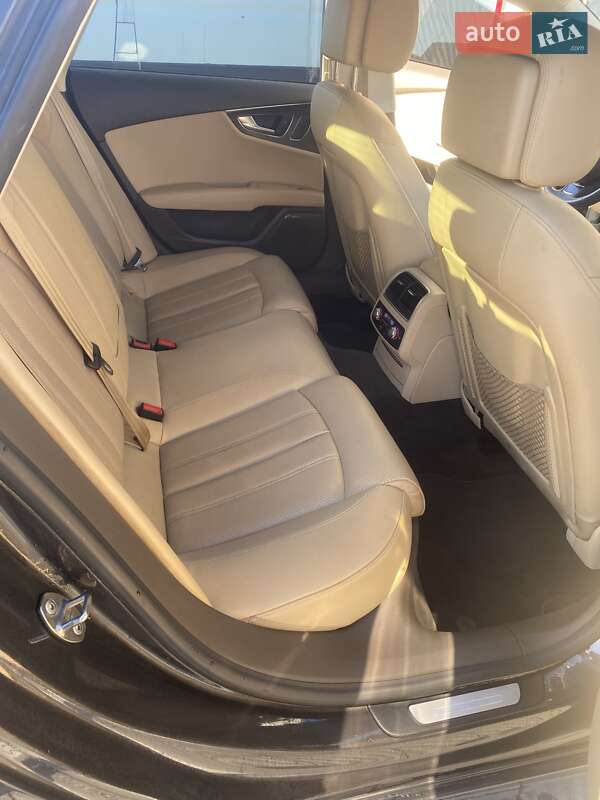 Ліфтбек Audi A7 Sportback 2013 в Львові фото 30 Ліфтбек Audi A7 Sportback 2013 в Львові