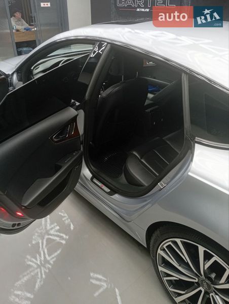 Лифтбек Audi A7 Sportback 2015 в Днепре