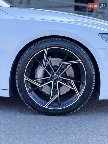 Лифтбек Audi A7 Sportback 2018 в Киеве