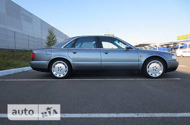 Седан Audi A8 1998 в 