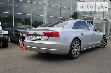 Седан Audi A8 2013 в Киеве