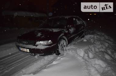 Седан Audi A8 1994 в Бродах