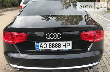 Седан Audi A8 2013 в Ужгороде