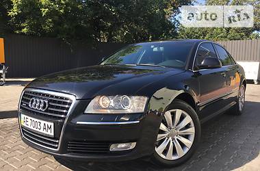 Седан Audi A8 2009 в Днепре